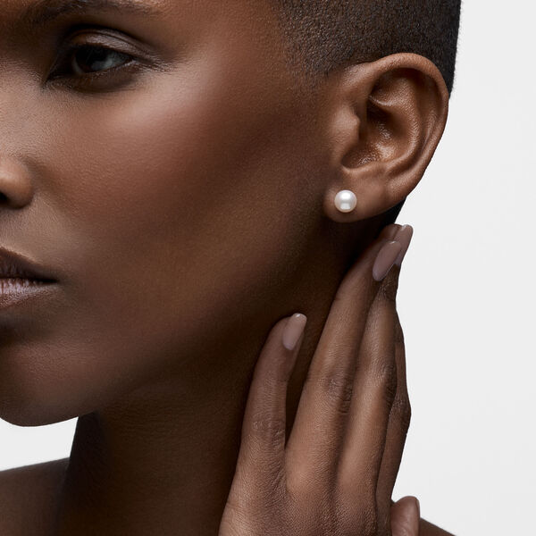 6.5&ndash;7 mm Akoya Pearl Earrings in Yellow Gold