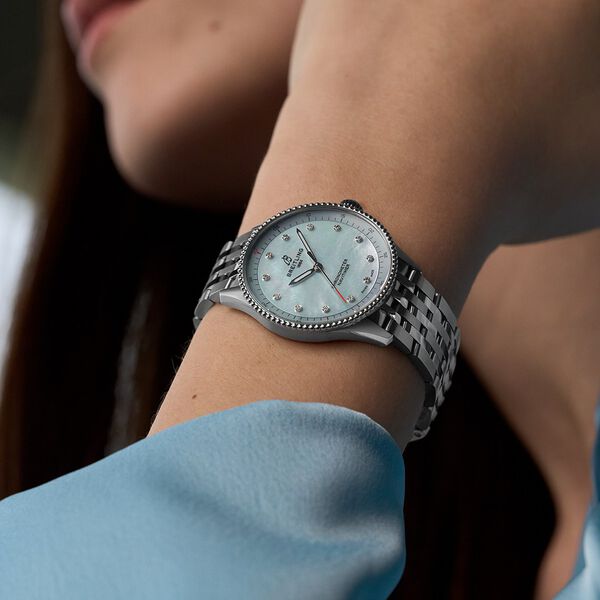 Navitimer Quartz 32 mm Stainless Steel and Diamond