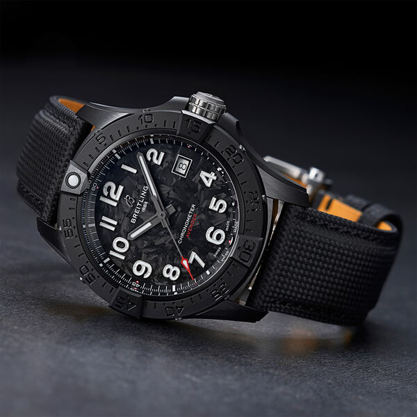 Avenger Night Mission B01 Automatic 42 mm Titanium and Ceramic