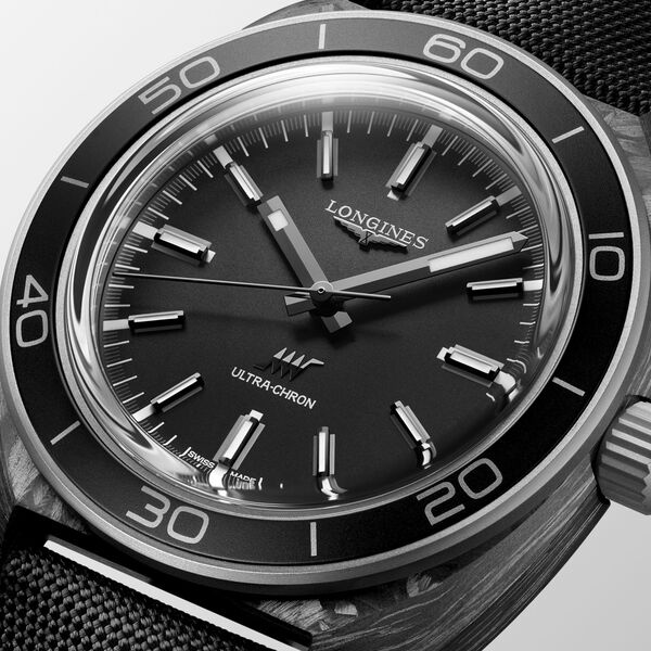 Ultra-Chron Carbon Automatic 43 mm Titanium and Carbon