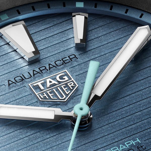 Aquaracer Professional 200 Solargraph 40 mm Titanium