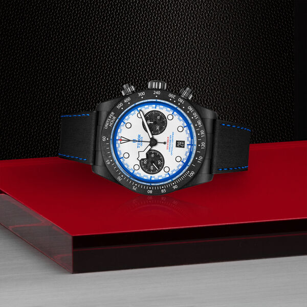 Black Bay Chrono Carbon 25 Automatic Chronograph 42 mm Carbon