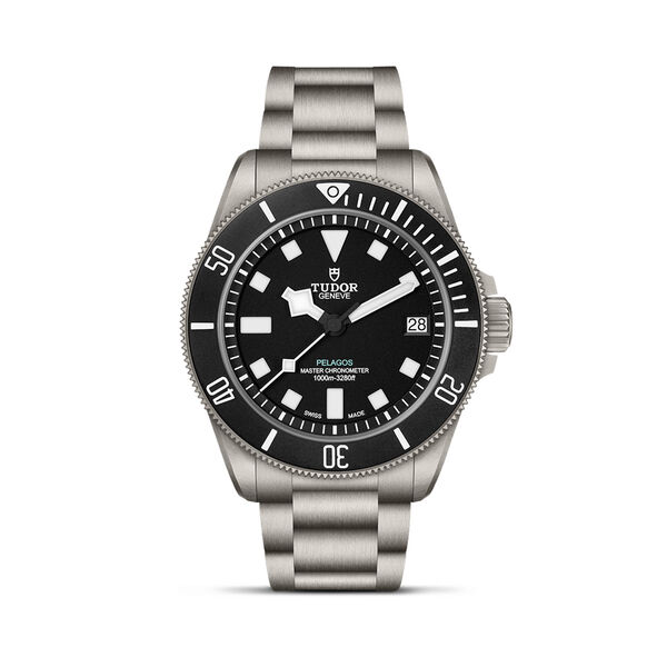 Pelagos Ultra Automatic 43 mm Titanium